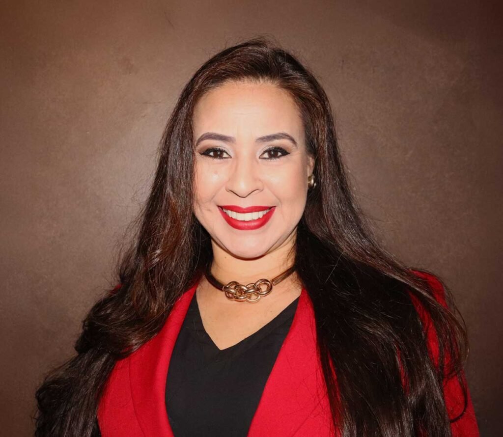 Araceli Vazquez Real Estate Agent